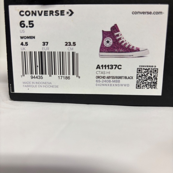 Women's Converse Chuck Taylor All Stars Sneakers High Top Purple Size 6.5 NWT - Picture 2 of 12
